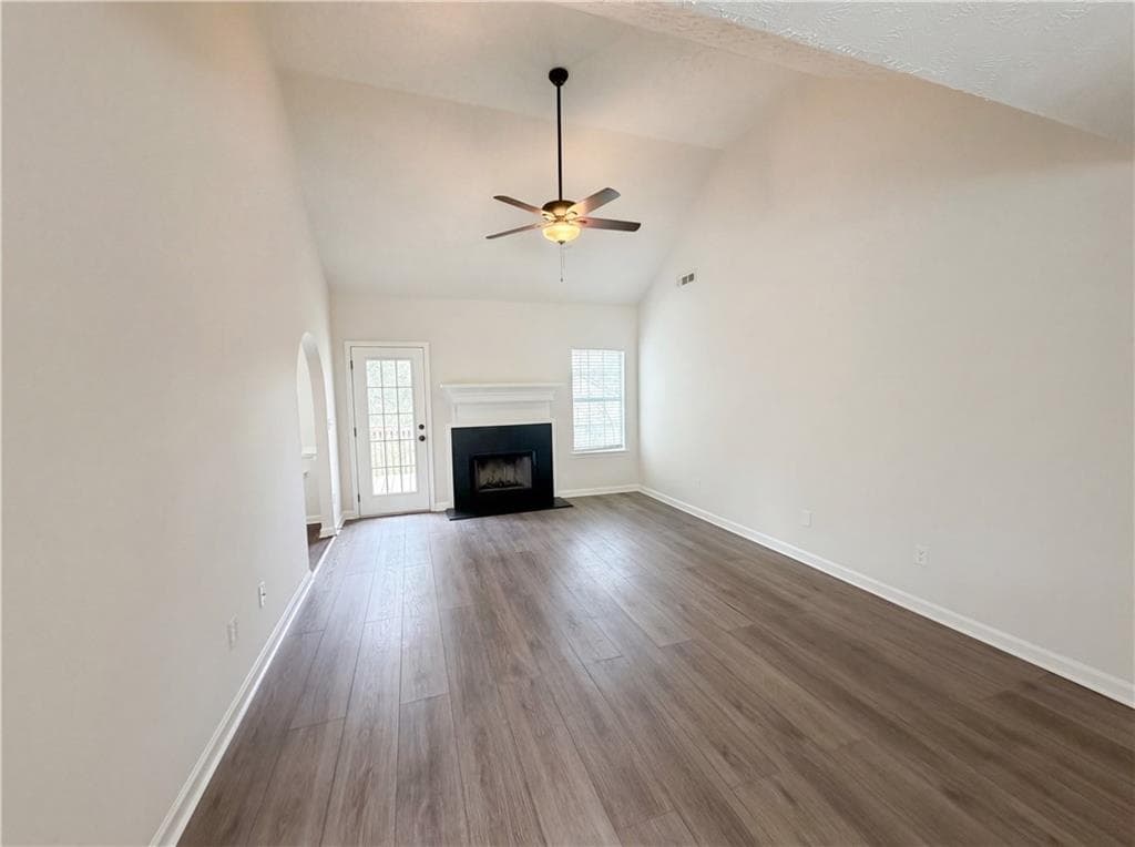 4 bedroom, 3 bathroom, 1,885 sq ft single family residence under contract at 479 Clearwater Way, Monroe, GA 30655 — photo 3