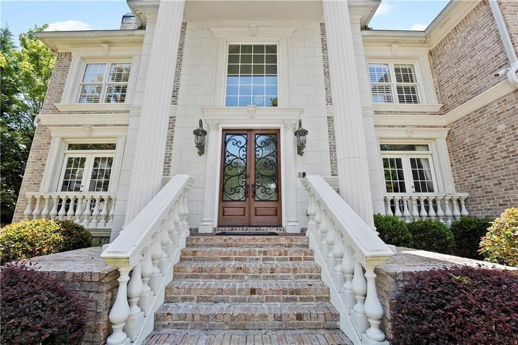 6 bedroom, 6 bathroom, 7,368 sq ft single family residence for sale at 4064 Lyon Boulevard, Atlanta, GA 30331 — photo 3