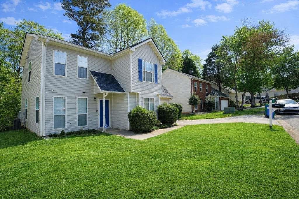 4 bedroom, 3 bathroom single family residence under contract at 2284 Cypress Point Way, Lithonia, GA 30058