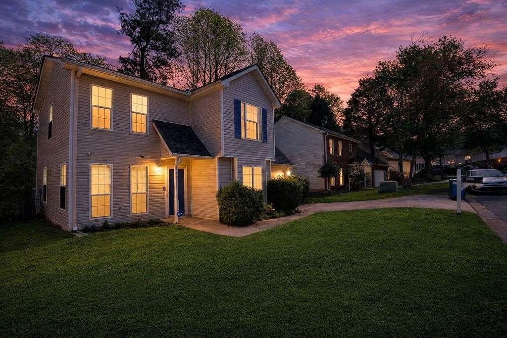 4 bedroom, 3 bathroom single family residence under contract at 2284 Cypress Point Way, Lithonia, GA 30058 — photo 6