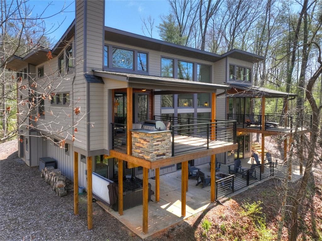 4 bedroom, 5 bathroom, 3,640 sq ft single family residence for sale at 466 E Watersong Bluff, Ellijay, GA 30540 — photo 9
