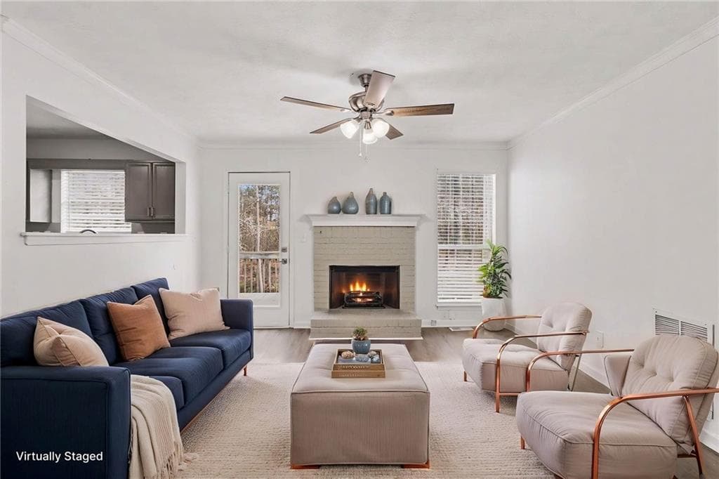 4 bedroom, 2 bathroom, 1,210 sq ft single family residence for rent at 7797 Mountain Creek Way, Douglasville, GA 30134 for $2,099 a month — photo 3