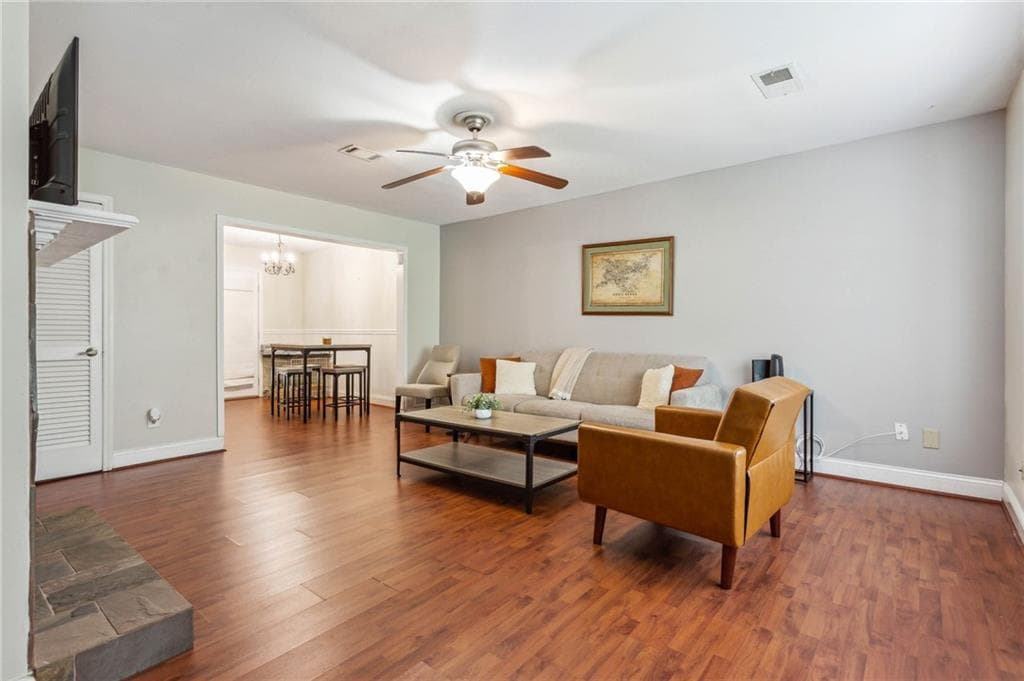 2 bedroom, 3 bathroom, 1,252 sq ft townhouse for rent at 102 Holcomb Ferry Road, Roswell, GA 30076 for $1,900 a month — photo 5