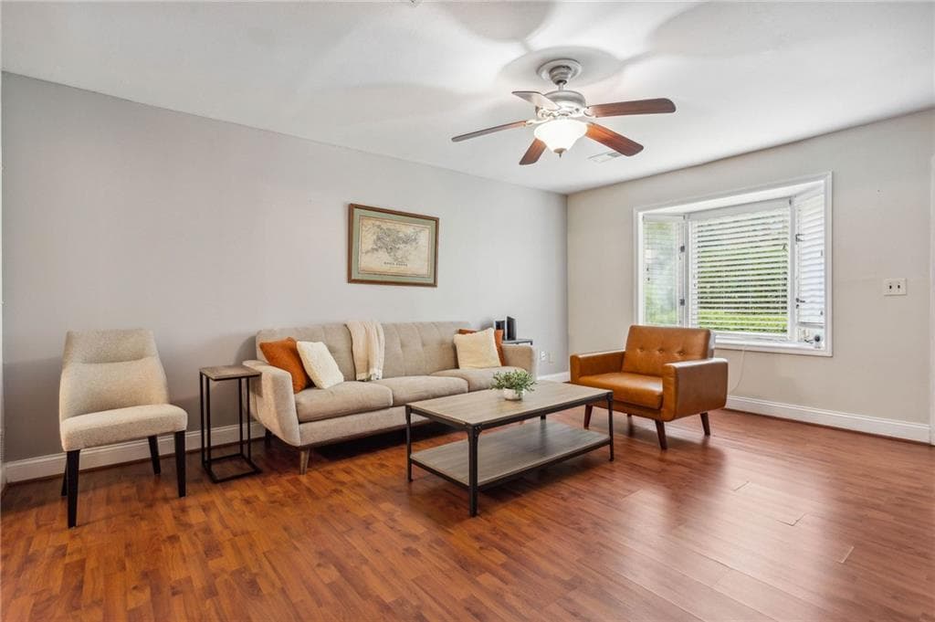 2 bedroom, 3 bathroom, 1,252 sq ft townhouse for rent at 102 Holcomb Ferry Road, Roswell, GA 30076 for $1,900 a month — photo 7