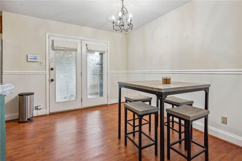 2 bedroom, 3 bathroom, 1,252 sq ft townhouse for rent at 102 Holcomb Ferry Road, Roswell, GA 30076 for $1,900 a month — photo 8