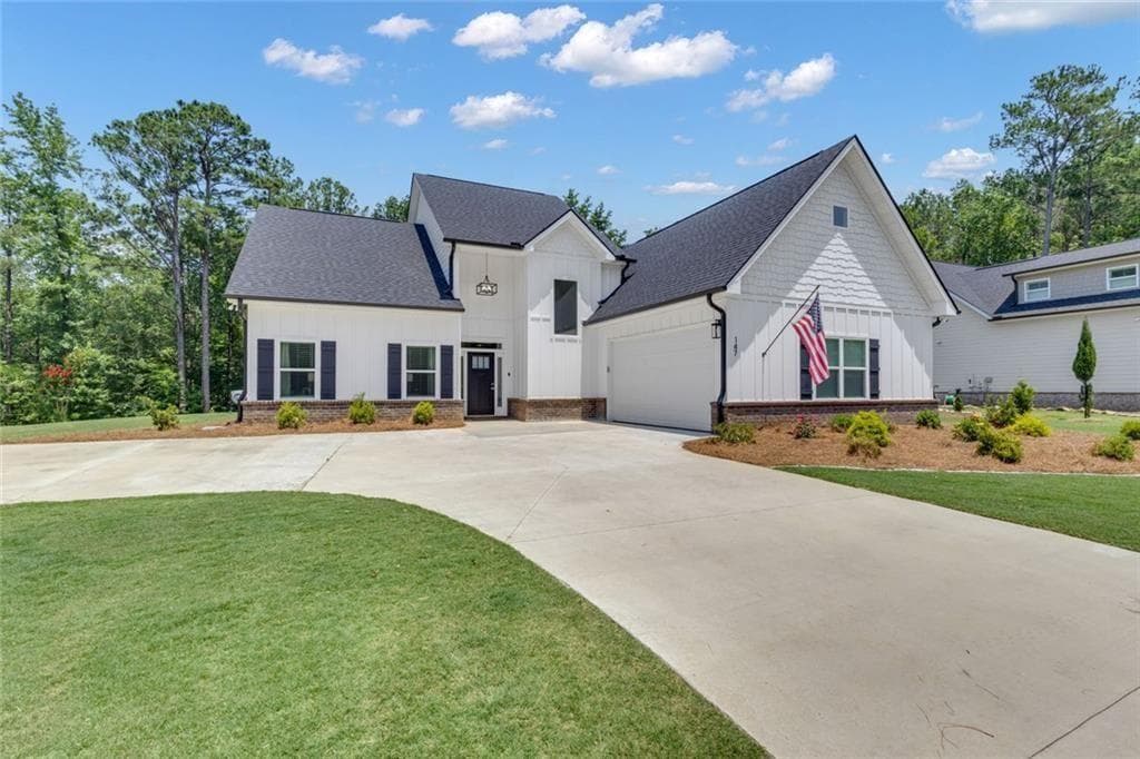 4 bedroom, 5 bathroom, 3,200 sq ft single family residence sold at 147 Wolf Creek Cove, LaGrange, GA 30240