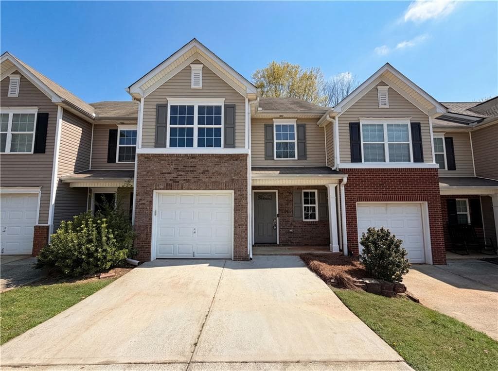 2 bedroom, 3 bathroom, 1,464 sq ft townhouse for sale at 258 Alcovy Walk Drive, Lawrenceville, GA 30045 — photo 1 of 21