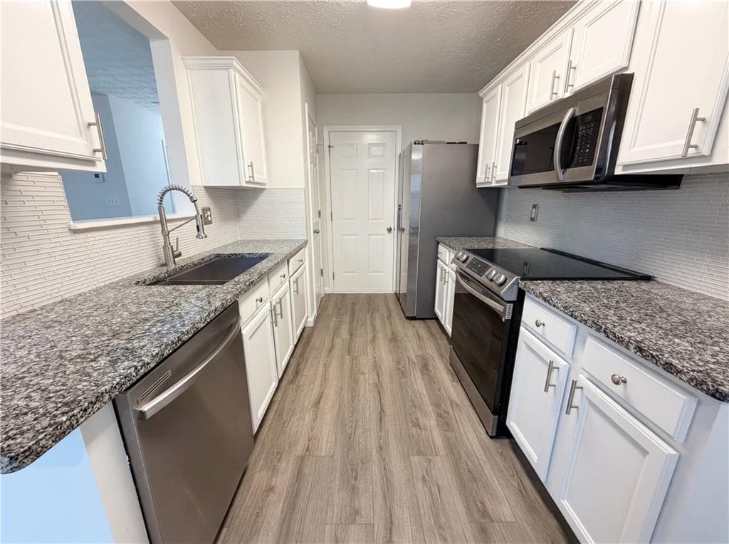 2 bedroom, 3 bathroom, 1,464 sq ft townhouse for sale at 258 Alcovy Walk Drive, Lawrenceville, GA 30045 — photo 2