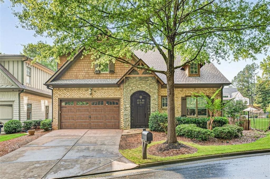 5 bedroom, 6 bathroom, 3,905 sq ft single family residence for sale at 5829 Swinging Gate Road, Gainesville, GA 30506 — photo 2