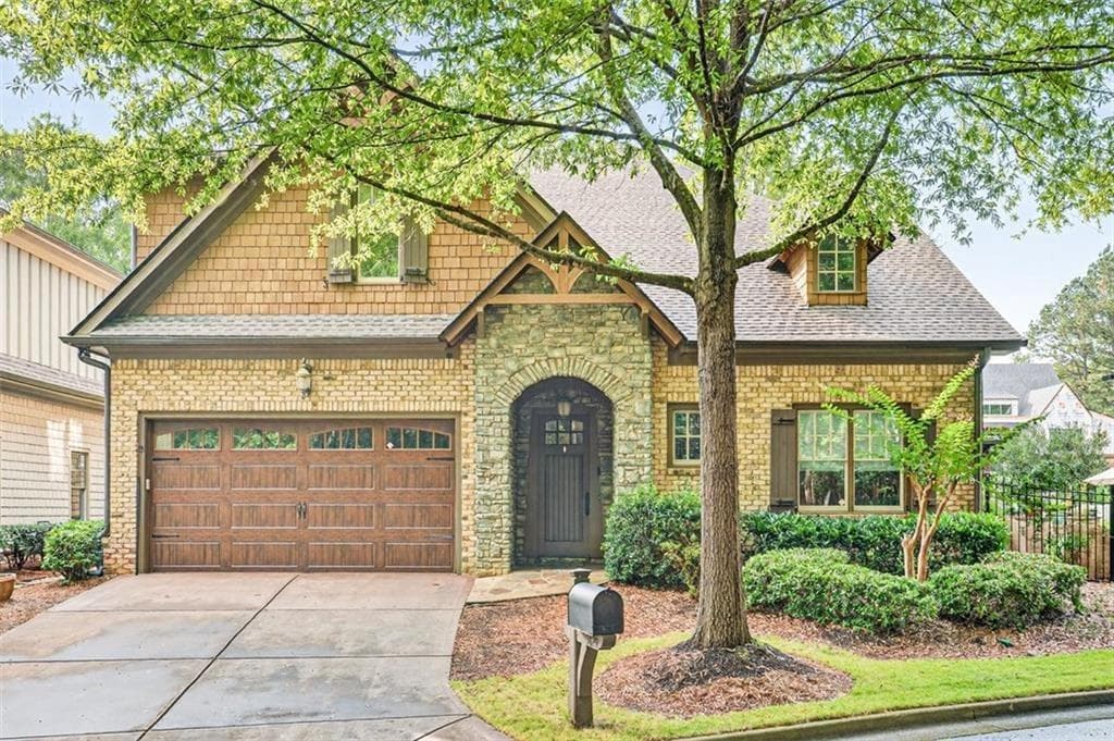 5 bedroom, 6 bathroom, 3,905 sq ft single family residence for sale at 5829 Swinging Gate Road, Gainesville, GA 30506 — photo 3