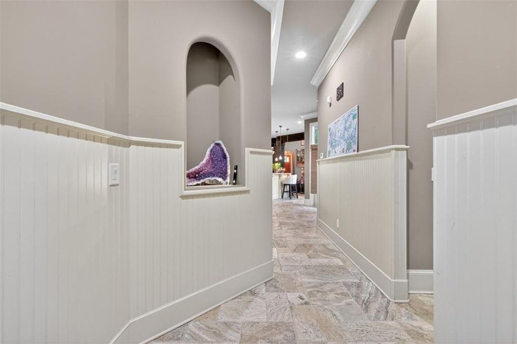 5 bedroom, 6 bathroom, 3,905 sq ft single family residence for sale at 5829 Swinging Gate Road, Gainesville, GA 30506 — photo 7