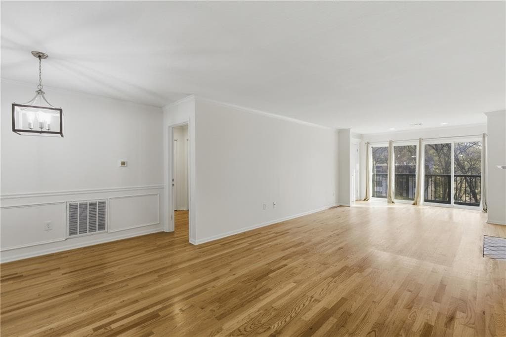 2 bedroom, 2 bathroom, 1,249 sq ft condominium for sale at 3315 Pine Heights Drive, Atlanta, GA 30324 — photo 10