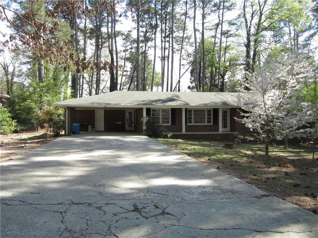 4 bedroom, 2 bathroom, 1,447 sq ft single family residence sold at 5823 Fulton Circle, Norcross, GA 30093