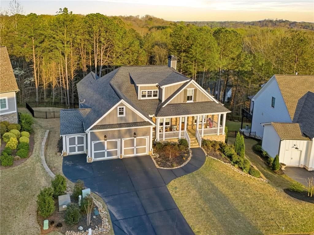 5 bedroom, 4 bathroom, 3,808 sq ft single family residence for sale at 195 Stoneridge Court, Dawsonville, GA 30534 — photo 2