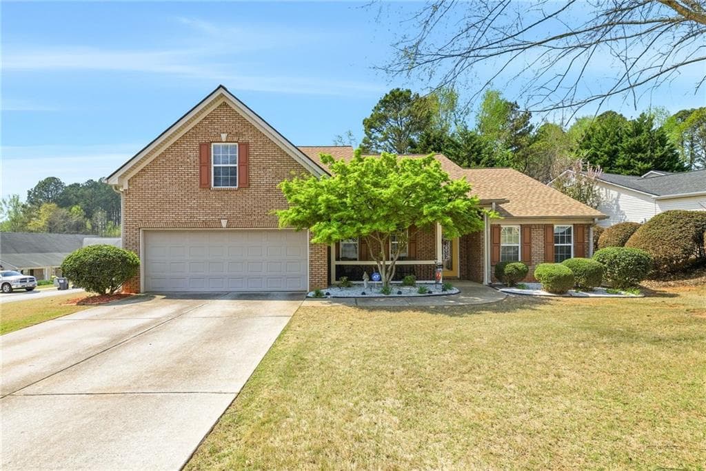 5 bedroom, 3 bathroom, 2,700 sq ft single family residence sold at 1381 Jefferson Station Road, Jefferson, GA 30549