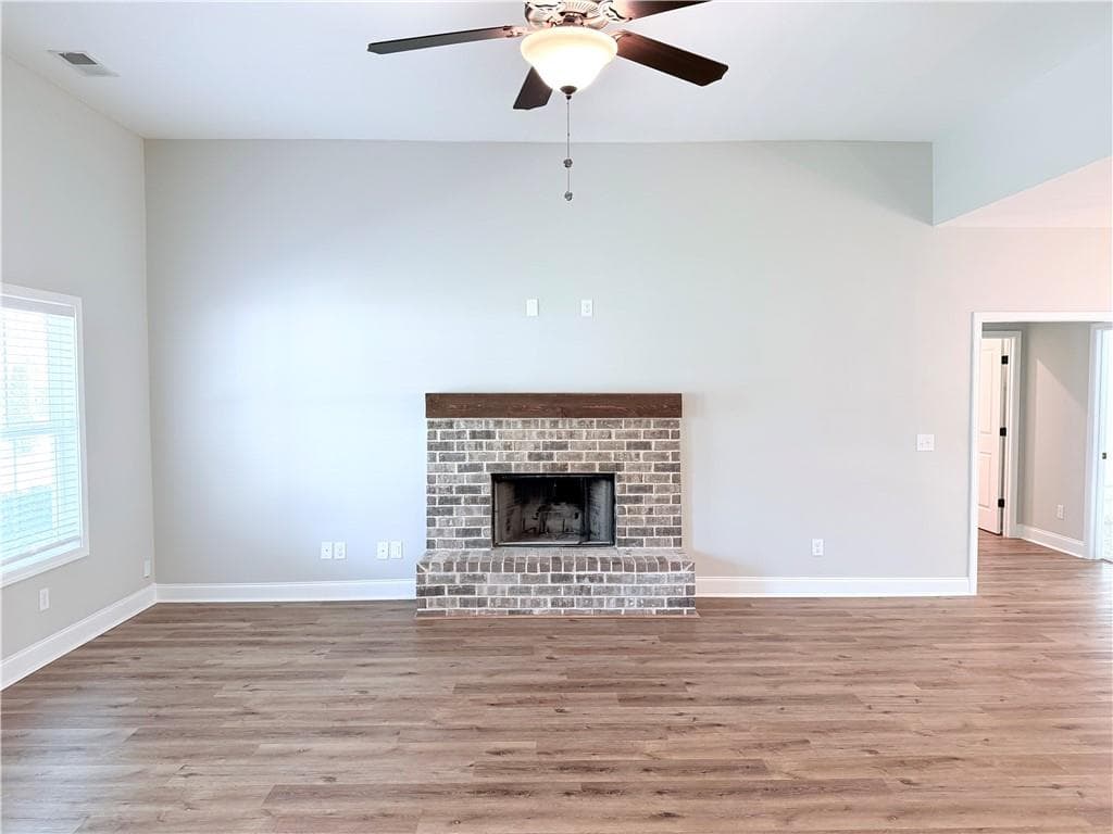 3 bedroom, 2 bathroom, 1,682 sq ft single family residence for sale at 147 Zion Wood Road, Loganville, GA 30052 — photo 4