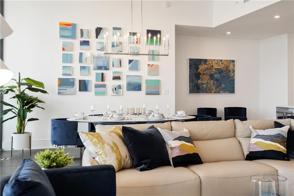 3 bedroom, 3 bathroom condominium for rent at 788 W Marietta Street 1803, Atlanta, GA 30318 for $8,500 a month — photo 4