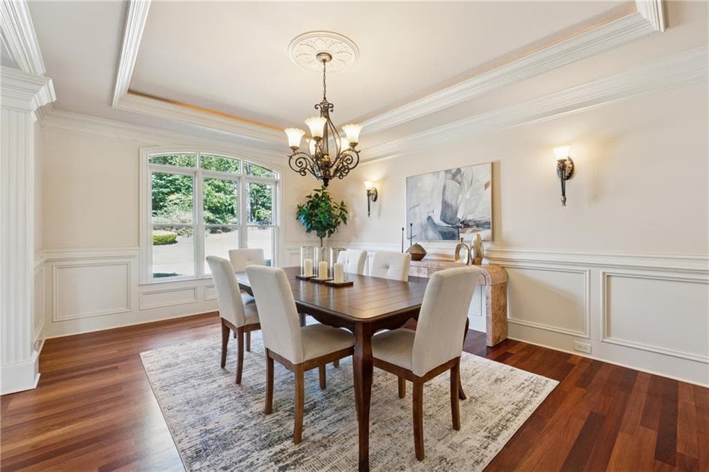 5 bedroom, 5 bathroom, 7,843 sq ft single family residence under contract at 6935 Wakehurst Place, Cumming, GA 30040 — photo 6