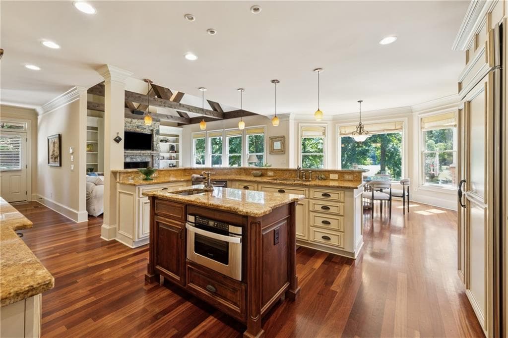 5 bedroom, 5 bathroom, 7,843 sq ft single family residence under contract at 6935 Wakehurst Place, Cumming, GA 30040 — photo 9