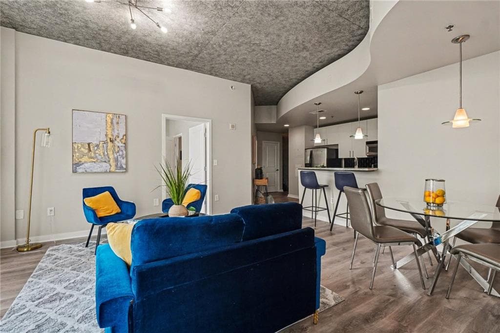 2 bedroom, 2 bathroom, 1,045 sq ft condominium for sale at 361 17th Street 1603, Atlanta, GA 30363 — photo 8