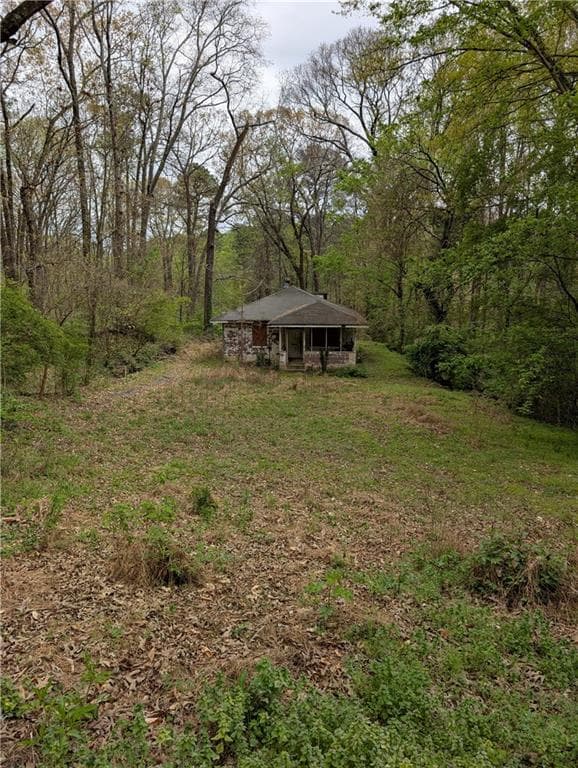 2 bedroom, 1 bathroom, 884 sq ft single family residence for sale at 2206 Mack Drive, Atlanta, GA 30318