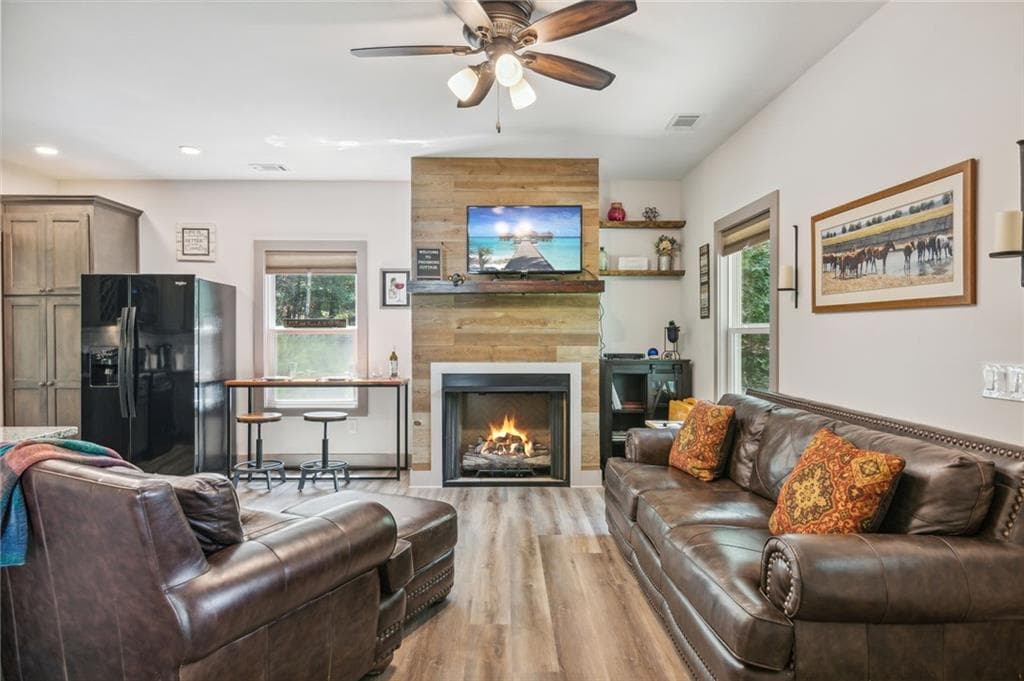 2 bedroom, 1 bathroom, 780 sq ft single family residence for sale at 60 Sleepy Frog Lane, Dahlonega, GA 30533 — photo 9