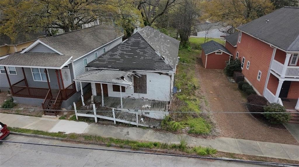 3 bedroom, 2 bathroom, 1,100 sq ft single family residence for sale at 928 Welch Street, Atlanta, GA 30310 — photo 6