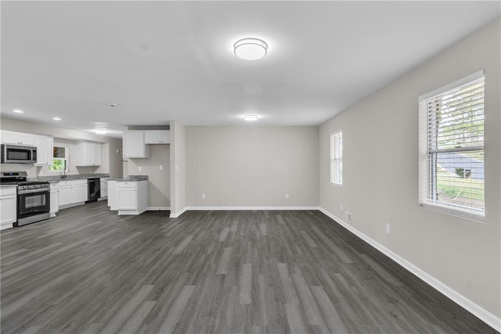 3 bedroom, 2 bathroom, 1,614 sq ft single family residence for sale at 5521 E Wind Drive, Lilburn, GA 30047 — photo 7