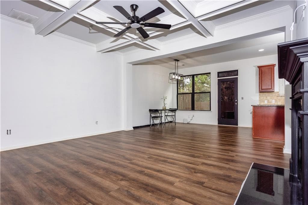 3 bedroom, 3 bathroom, 1,903 sq ft townhouse for sale at 933 Spicy Oak Drive, Lawrenceville, GA 30044 — photo 8