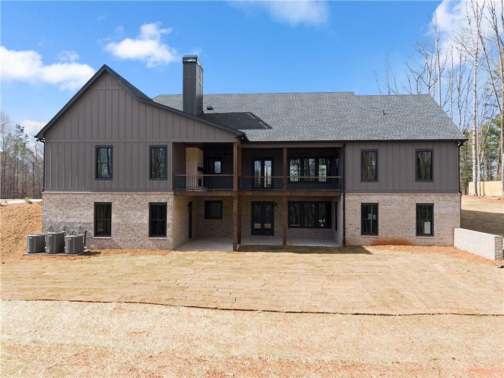 4 bedroom, 3 bathroom, 4,323 sq ft single family residence for rent at 3255 Tanners Mill Road, Gainesville, GA 30507 for $4,500 a month — photo 3