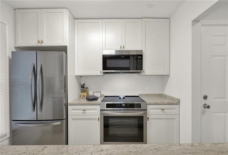 2 bedroom, 2 bathroom, 1,152 sq ft single family residence for sale at 137 NARROWS Loop, Waleska, GA 30183 — photo 3