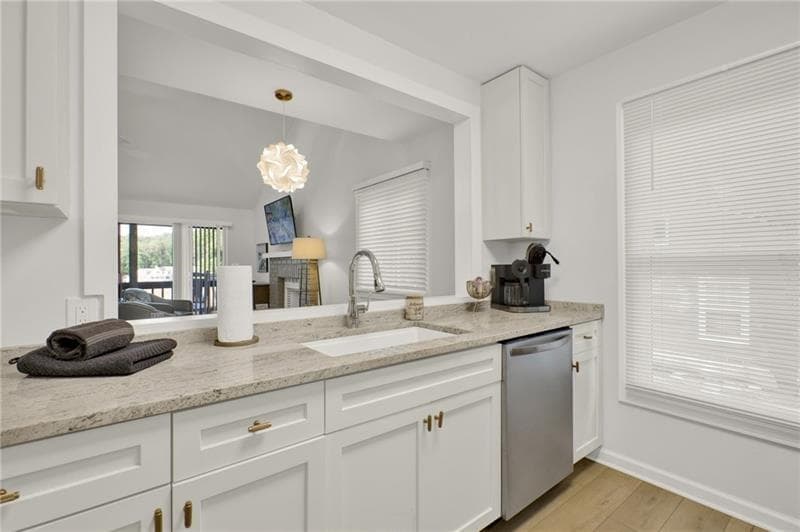 2 bedroom, 2 bathroom, 1,152 sq ft single family residence for sale at 137 NARROWS Loop, Waleska, GA 30183 — photo 5