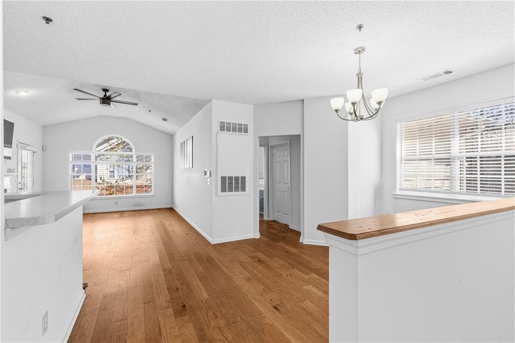 2 bedroom, 2 bathroom, 1,278 sq ft condominium for sale at 310 Spring Heights Lane 3310, Smyrna, GA 30080 — photo 9