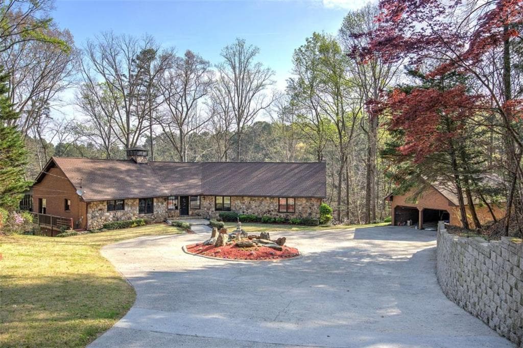 3 bedroom, 3 bathroom, 3,514 sq ft single family residence for sale at 75 Star Wars Path, Dallas, GA 30132 — photo 6