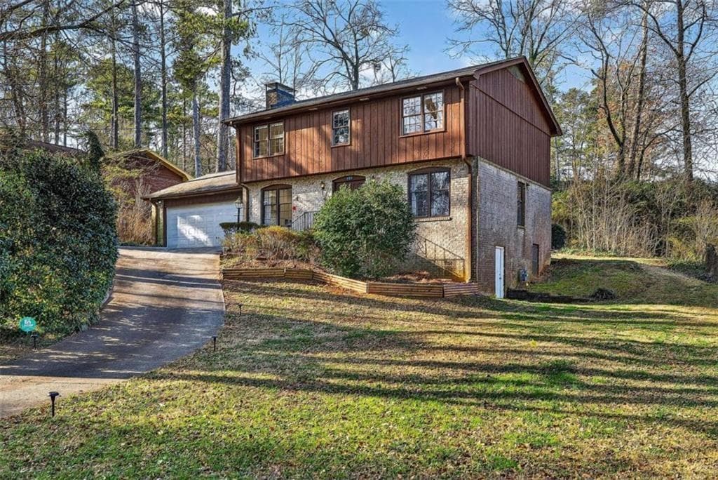 571 Tahoe Circle, Stone Mountain, GA 30083 — most recent listing photo