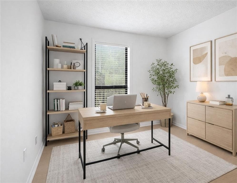 2 bedroom, 1 bathroom, 1,109 sq ft condominium under contract at 2408 Cumberland Court 2408, Smyrna, GA 30080 — photo 5