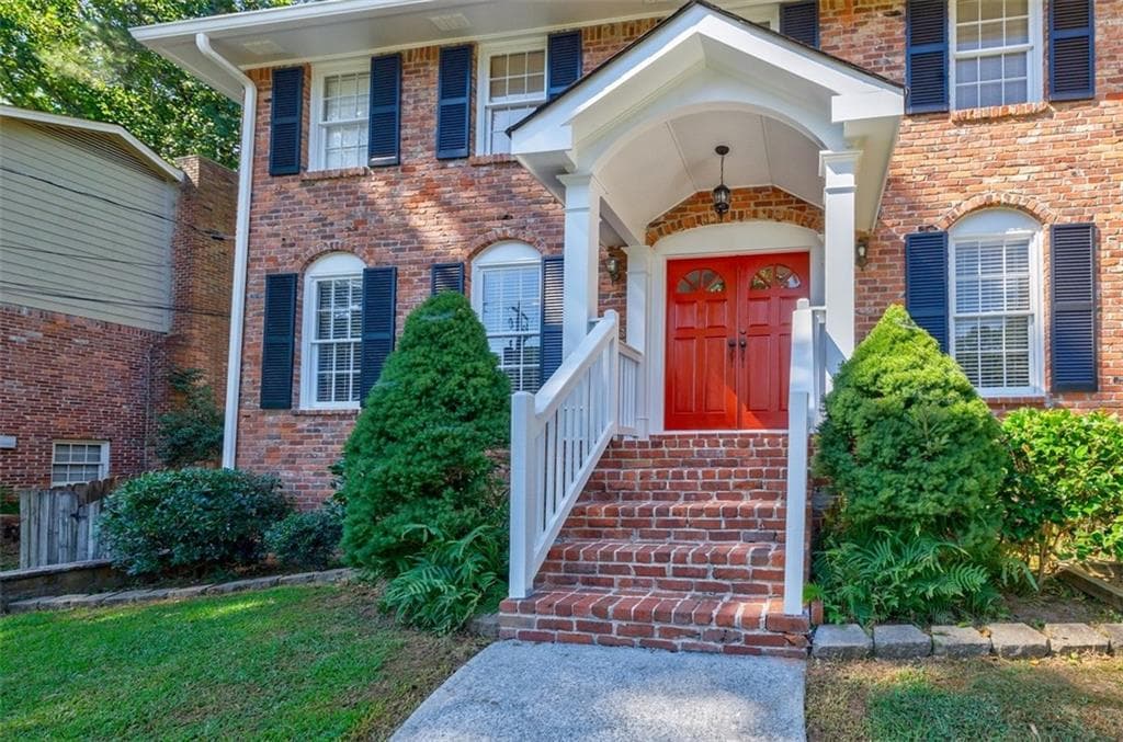 4 bedroom, 3 bathroom, 3,513 sq ft single family residence sold at 1293 Witham Drive, Dunwoody, GA 30338