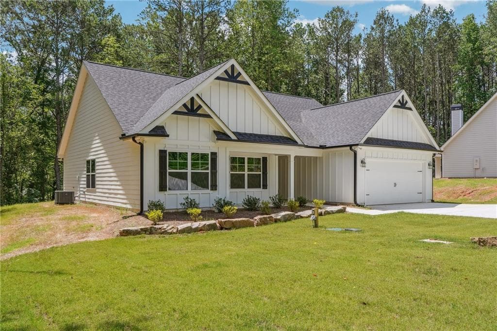 3 bedroom, 2 bathroom, 1,800 sq ft single family residence under contract at 7407 Highway 136 West, Talking Rock, GA 30175 — photo 2