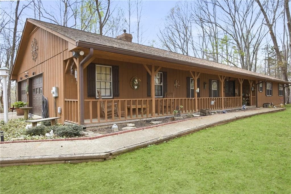 305 Woodmont Court, Canton, GA 30115 — most recent listing photo