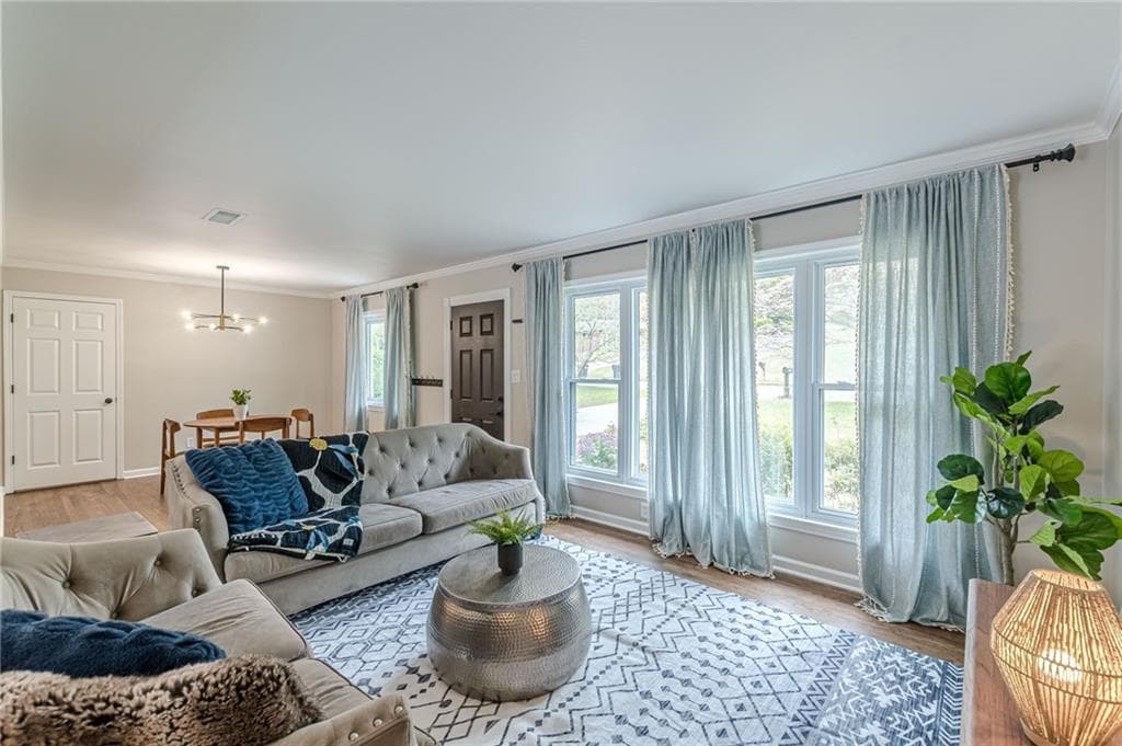 3 bedroom, 3 bathroom, 1,538 sq ft single family residence for sale at 2396 Elmwood Circle, Smyrna, GA 30080 — photo 8
