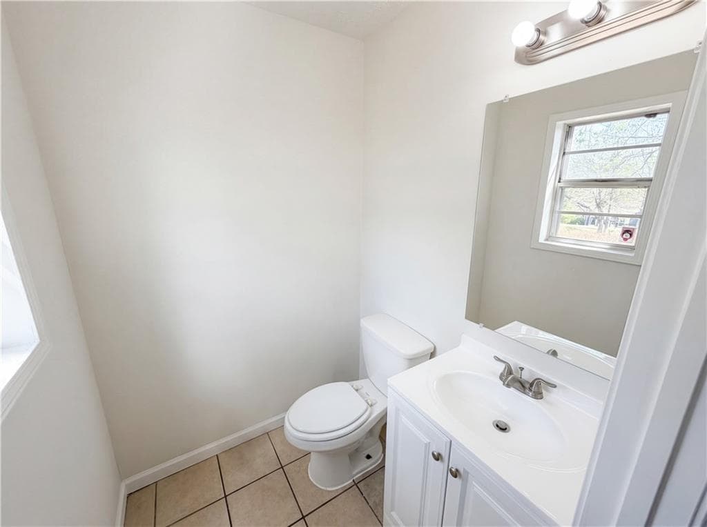 3 bedroom, 2 bathroom, 1,884 sq ft single family residence under contract at 2405 Eric Lane, Douglasville, GA 30135 — photo 6