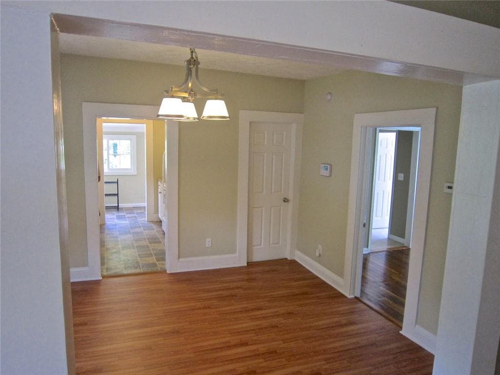 2 bedroom, 2 bathroom, 908 sq ft single family residence for sale at 734 McDonough Boulevard, Atlanta, GA 30315 — photo 3