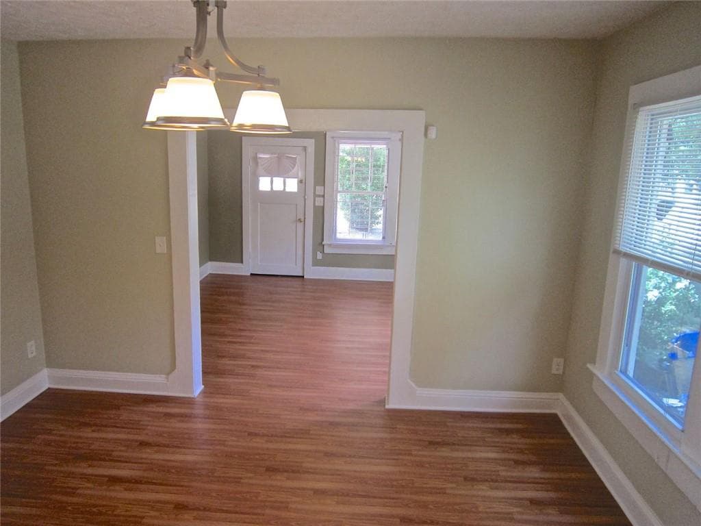 2 bedroom, 2 bathroom, 908 sq ft single family residence for sale at 734 McDonough Boulevard, Atlanta, GA 30315 — photo 4