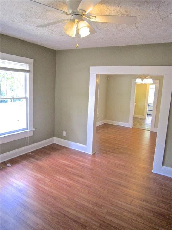 2 bedroom, 2 bathroom, 908 sq ft single family residence for sale at 734 McDonough Boulevard, Atlanta, GA 30315 — photo 7