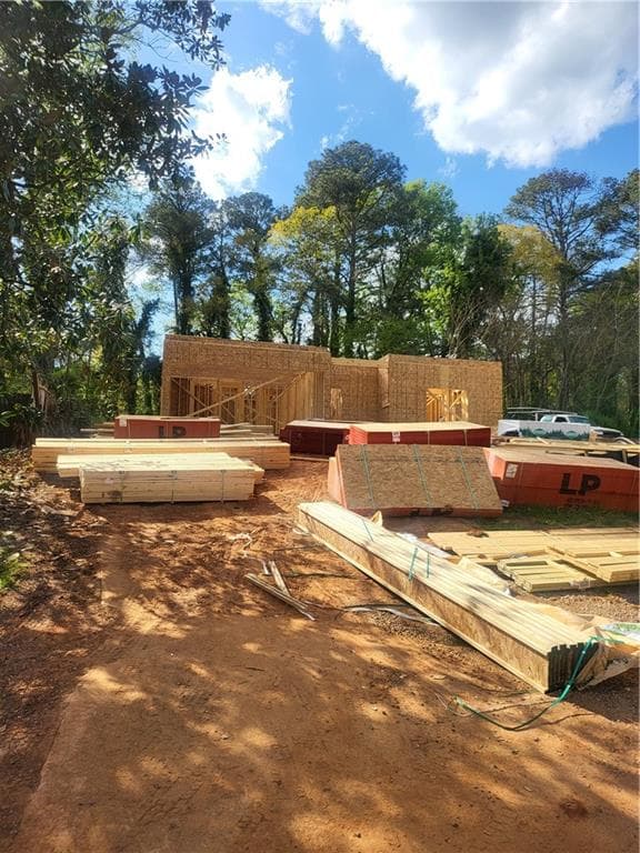 4 bedroom, 4 bathroom, 2,111 sq ft single family residence for sale at 2141 Castlewood Street, East Point, GA 30344 — photo 2