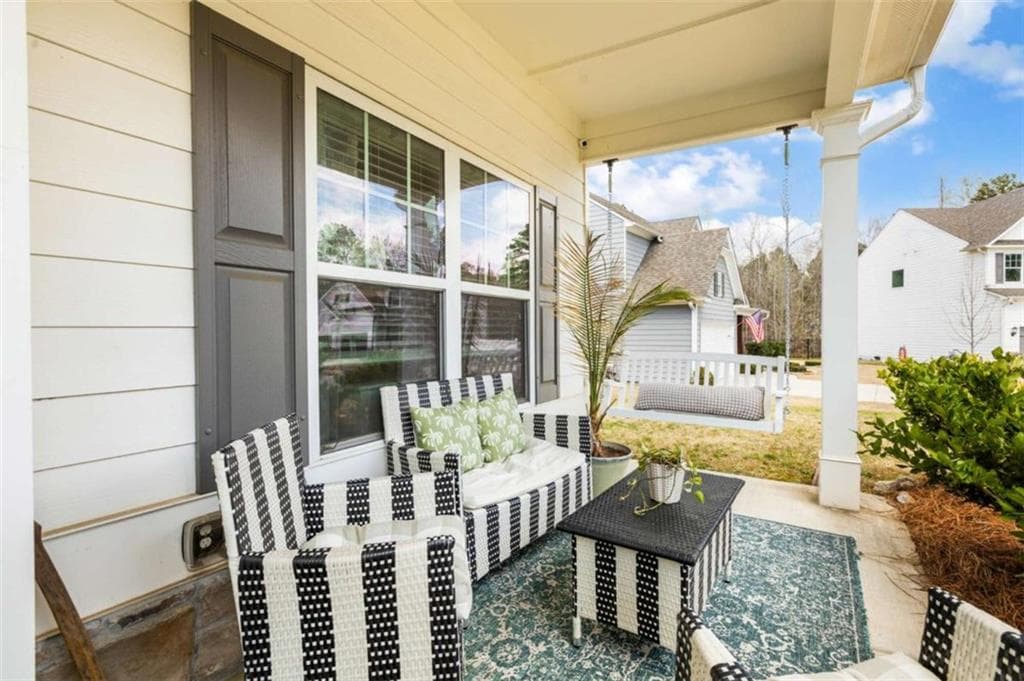 5 bedroom, 3 bathroom, 2,926 sq ft single family residence under contract at 929 Daylilly Hill, Bremen, GA 30110 — photo 4