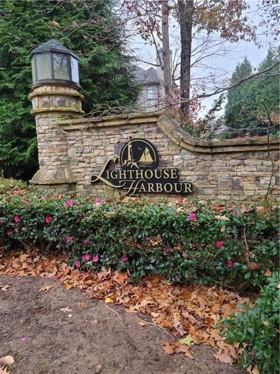 single family residence under contract at 7208 Collins Drive, Cumming, GA 30041 — photo 5
