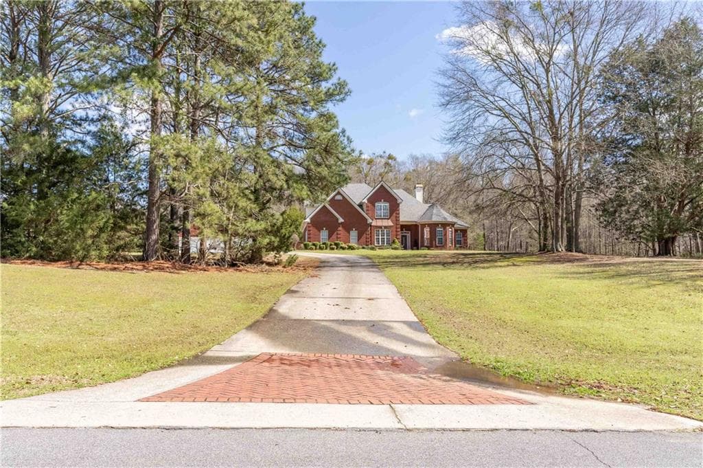 4 bedroom, 4 bathroom, 2,769 sq ft single family residence for sale at 2101 Indian Shoals Road, Loganville, GA 30052 — photo 9