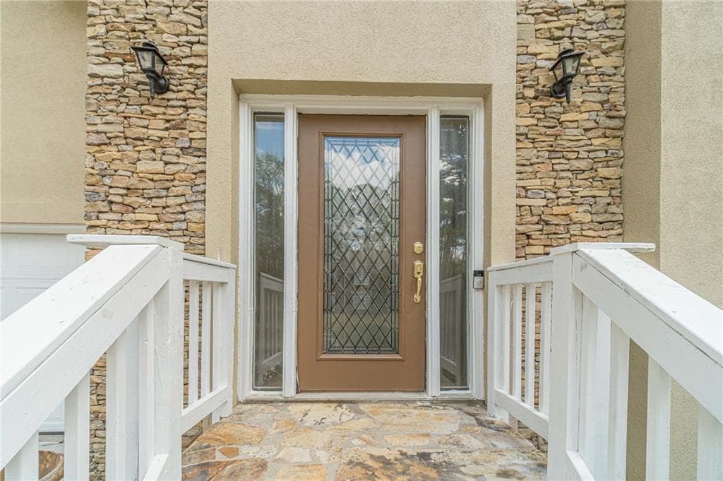 5 bedroom, 4 bathroom, 2,858 sq ft single family residence for sale at 4706 Cedar Wood Drive, Lilburn, GA 30047 — photo 2