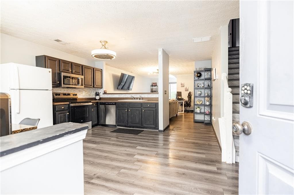 4 bedroom, 3 bathroom, 1,454 sq ft condominium for sale at 6564 Arbor Gate Drive 4, Mableton, GA 30126 — photo 5